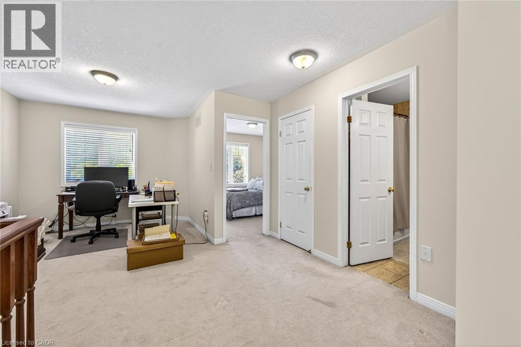 33 Willow Lane, Grimsby, ON