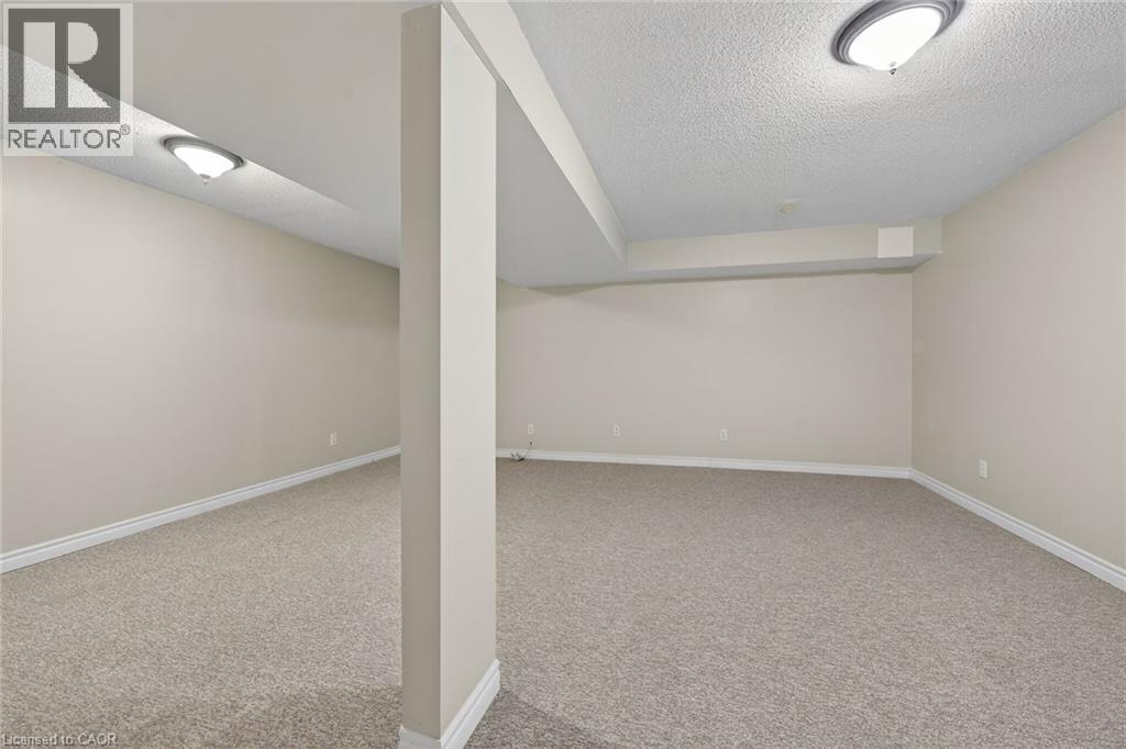 33 Willow Lane, Grimsby, ON