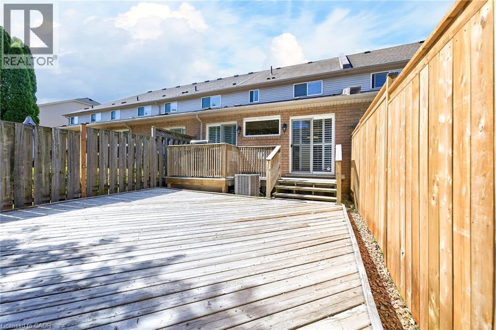 33 Willow Lane, Grimsby, ON