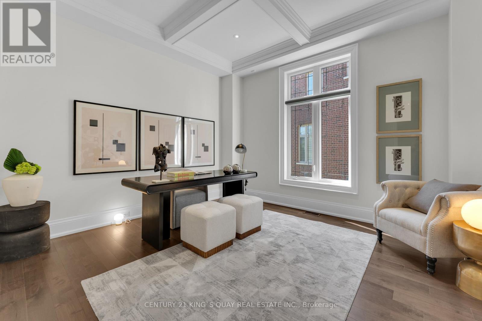32 Hogan Court, King, ON