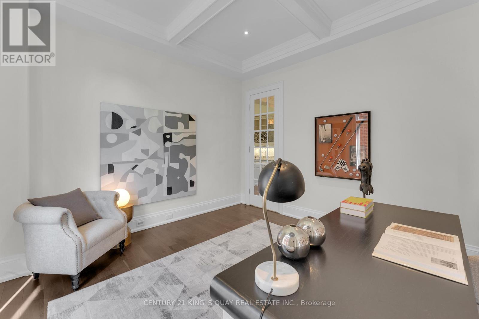 32 Hogan Court, King, ON