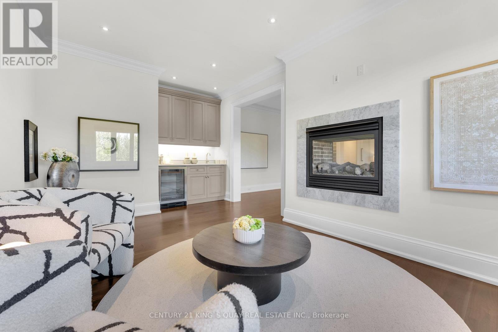 32 Hogan Court, King, ON
