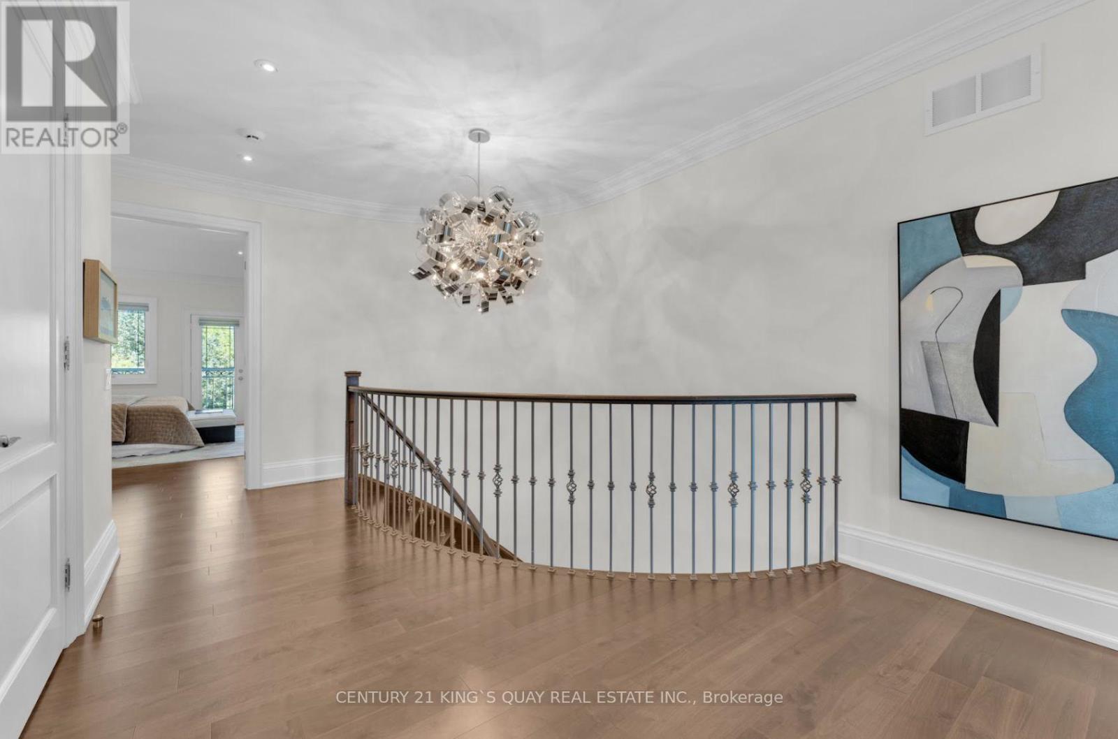 32 Hogan Court, King, ON