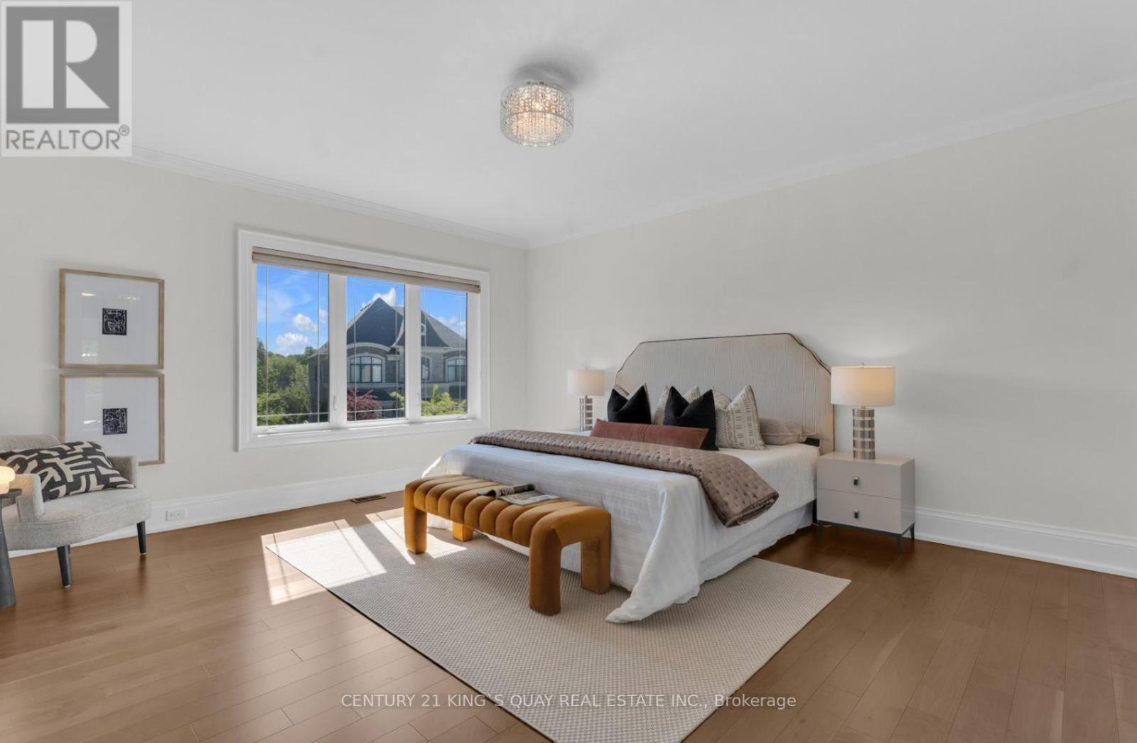 32 Hogan Court, King, ON