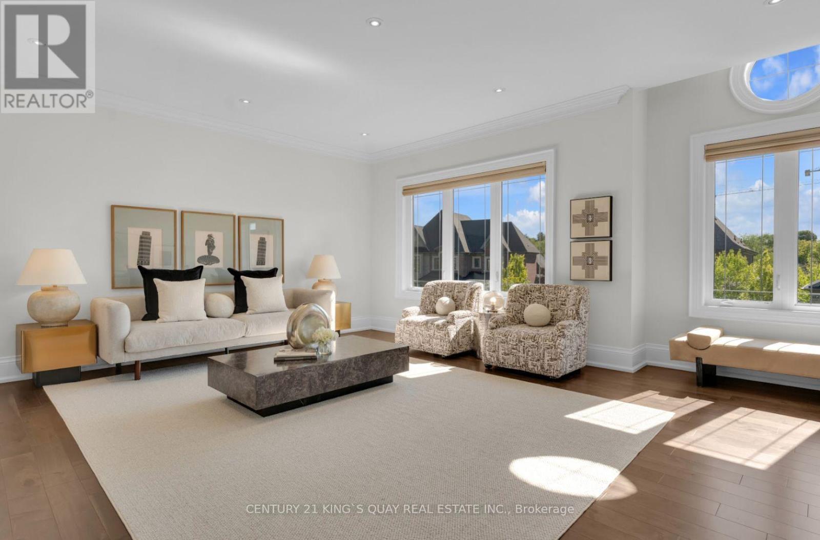 32 Hogan Court, King, ON