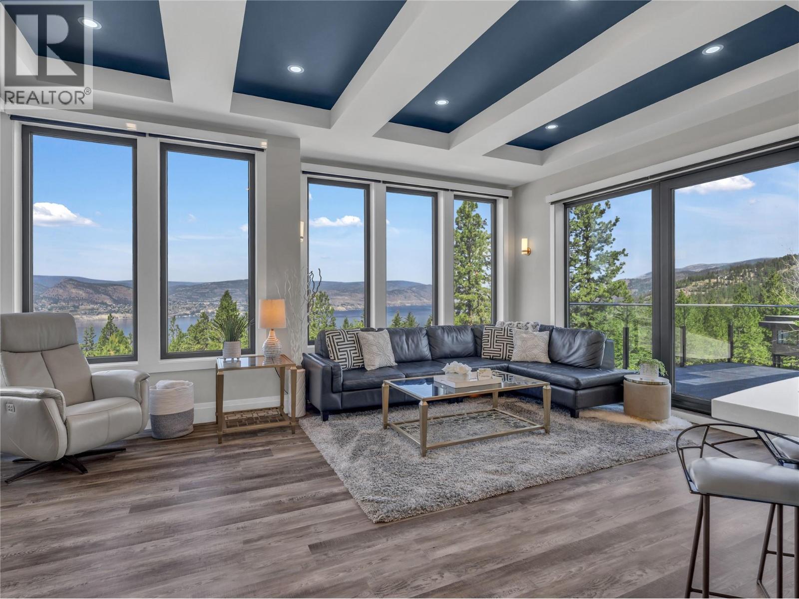 3060 Outlook Way, Naramata, BC