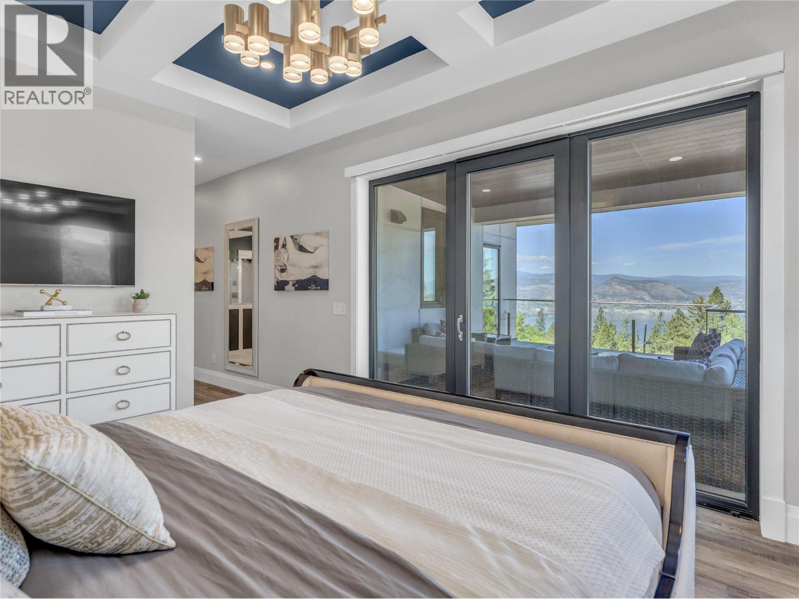 3060 Outlook Way, Naramata, BC