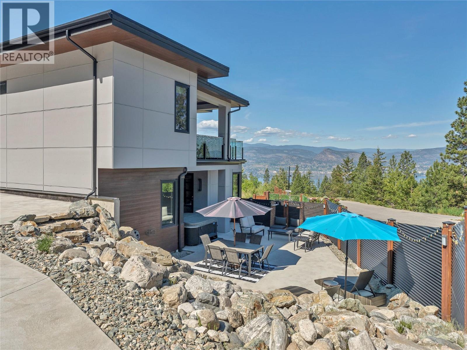 3060 Outlook Way, Naramata, BC