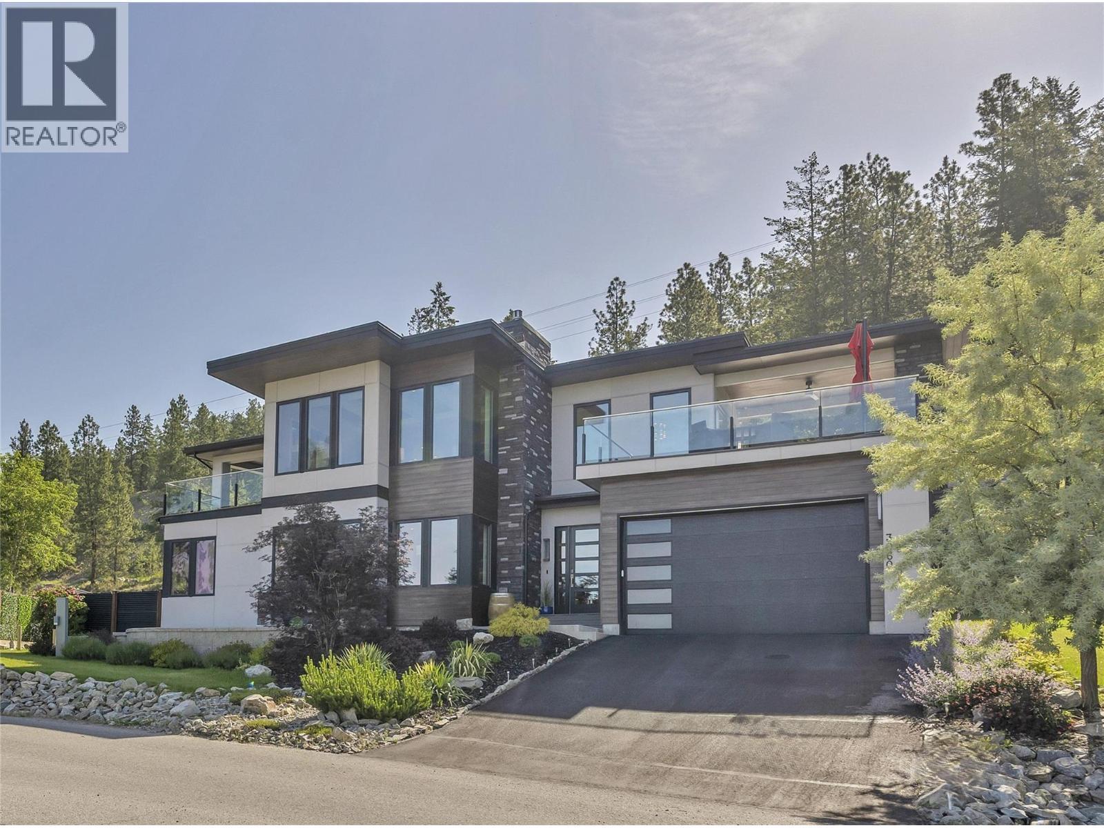 3060 Outlook Way, Naramata, BC
