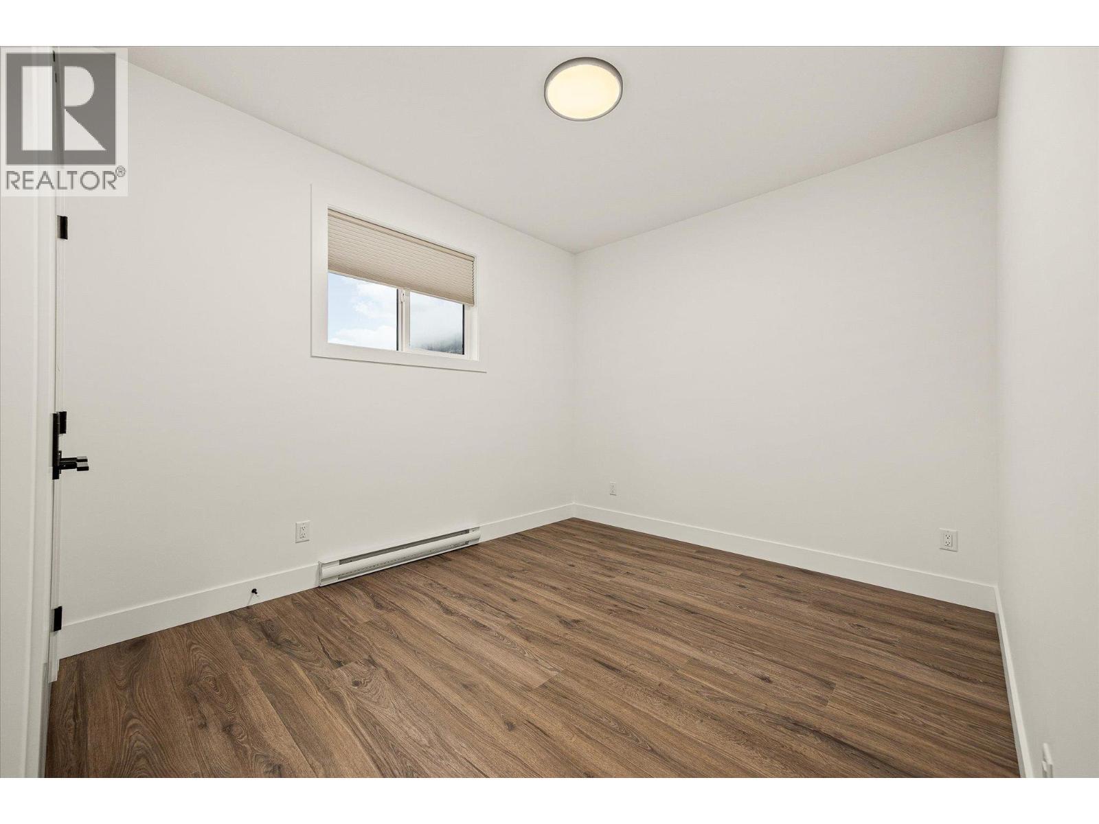 1437 April Springs Court, Kelowna, BC - Indoor Photo Showing Other Room
