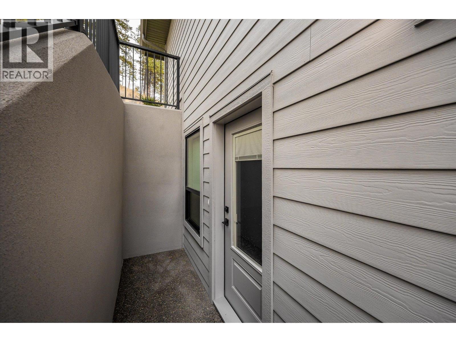 1437 April Springs Court, Kelowna, BC - Outdoor With Exterior