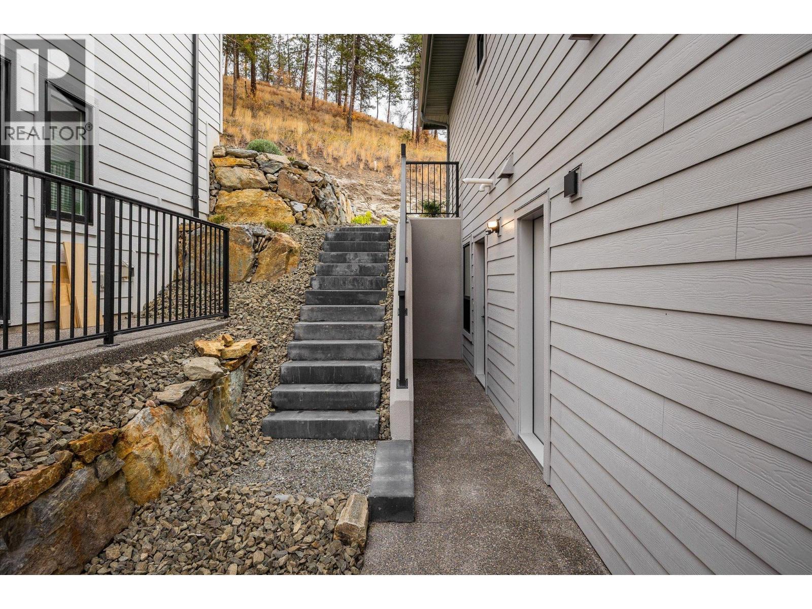 1437 April Springs Court, Kelowna, BC - Outdoor With Exterior