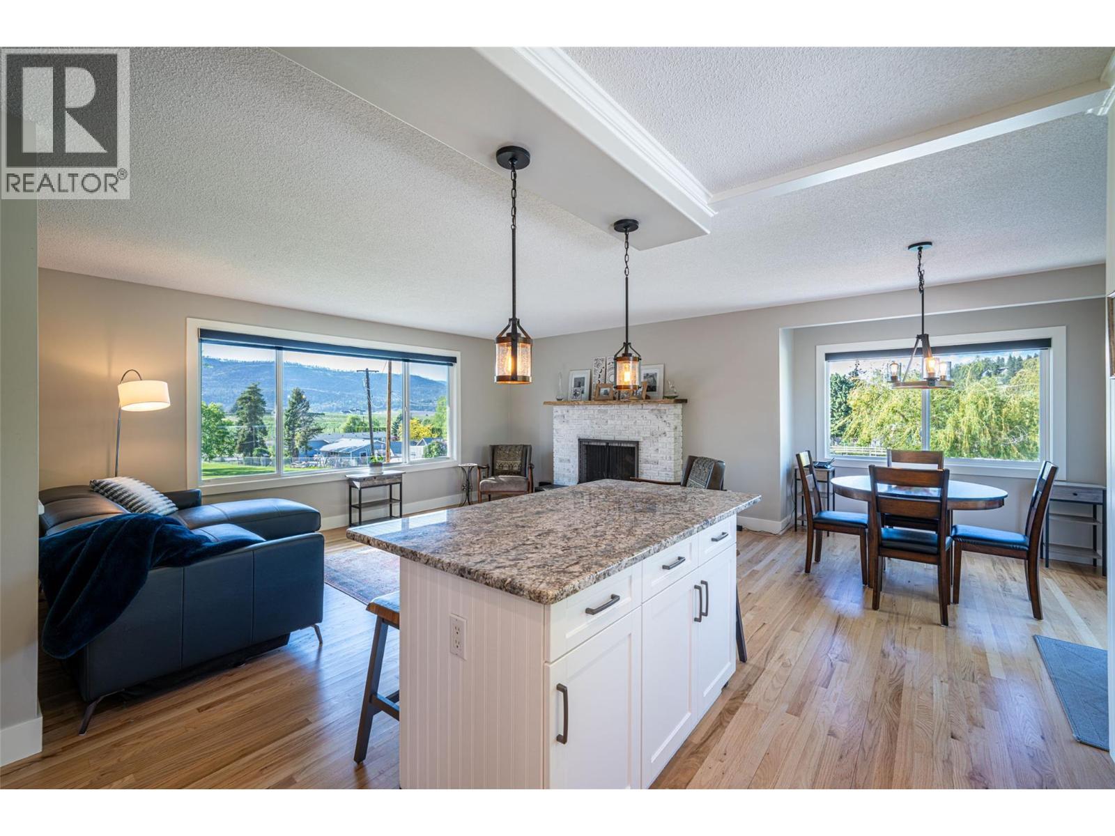 201 Mail Road, Kelowna, BC