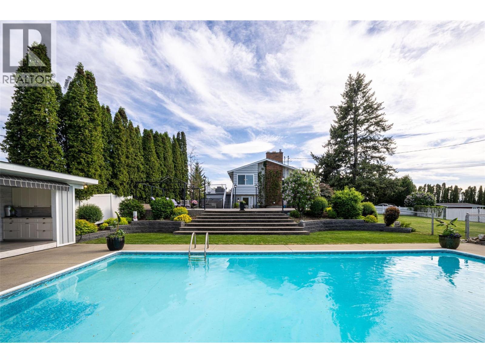 201 Mail Road, Kelowna, BC
