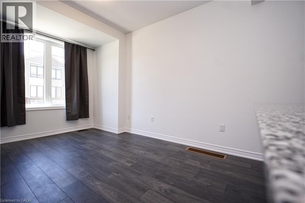 10 Birmingham Drive Unit# 129, Cambridge, ON - Indoor Photo Showing Other Room