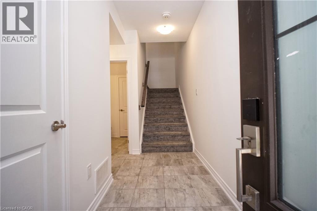 10 Birmingham Drive Unit# 129, Cambridge, ON - Indoor Photo Showing Other Room