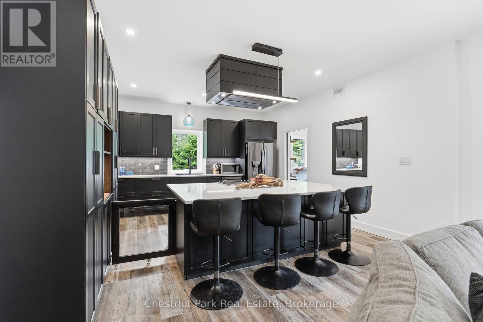 Built in gates for pets or kids - 149 Lynx Drive, Kearney, ON
