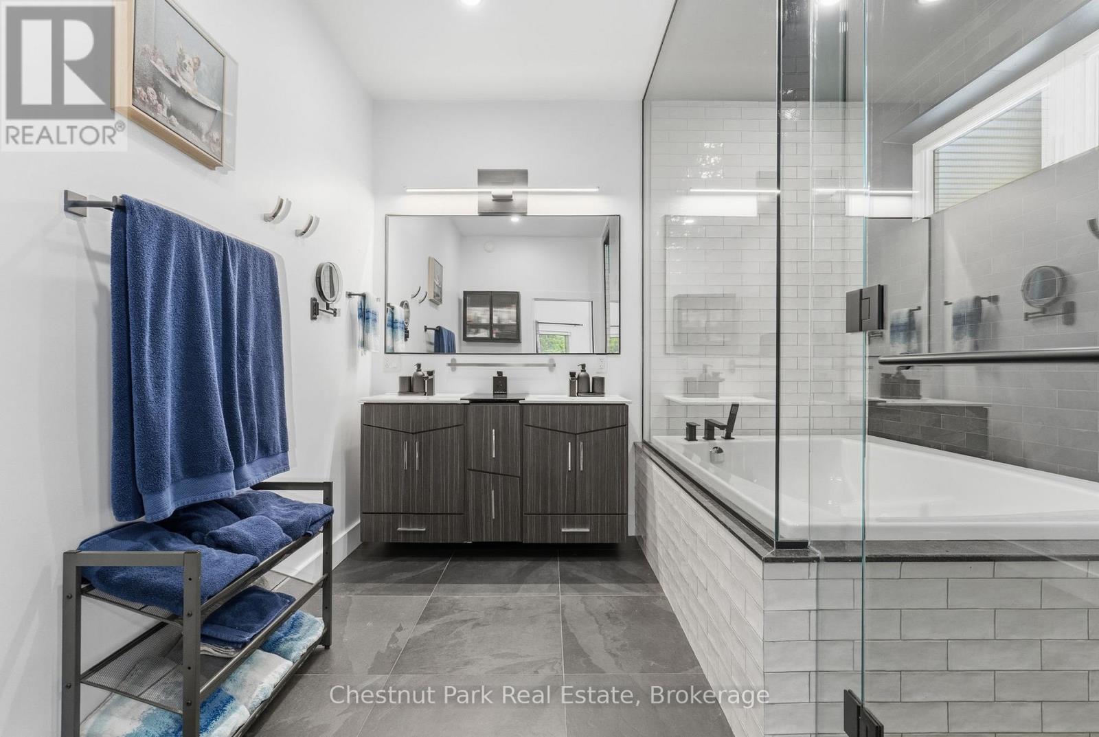 Primary Bathroom - 149 Lynx Drive, Kearney, ON