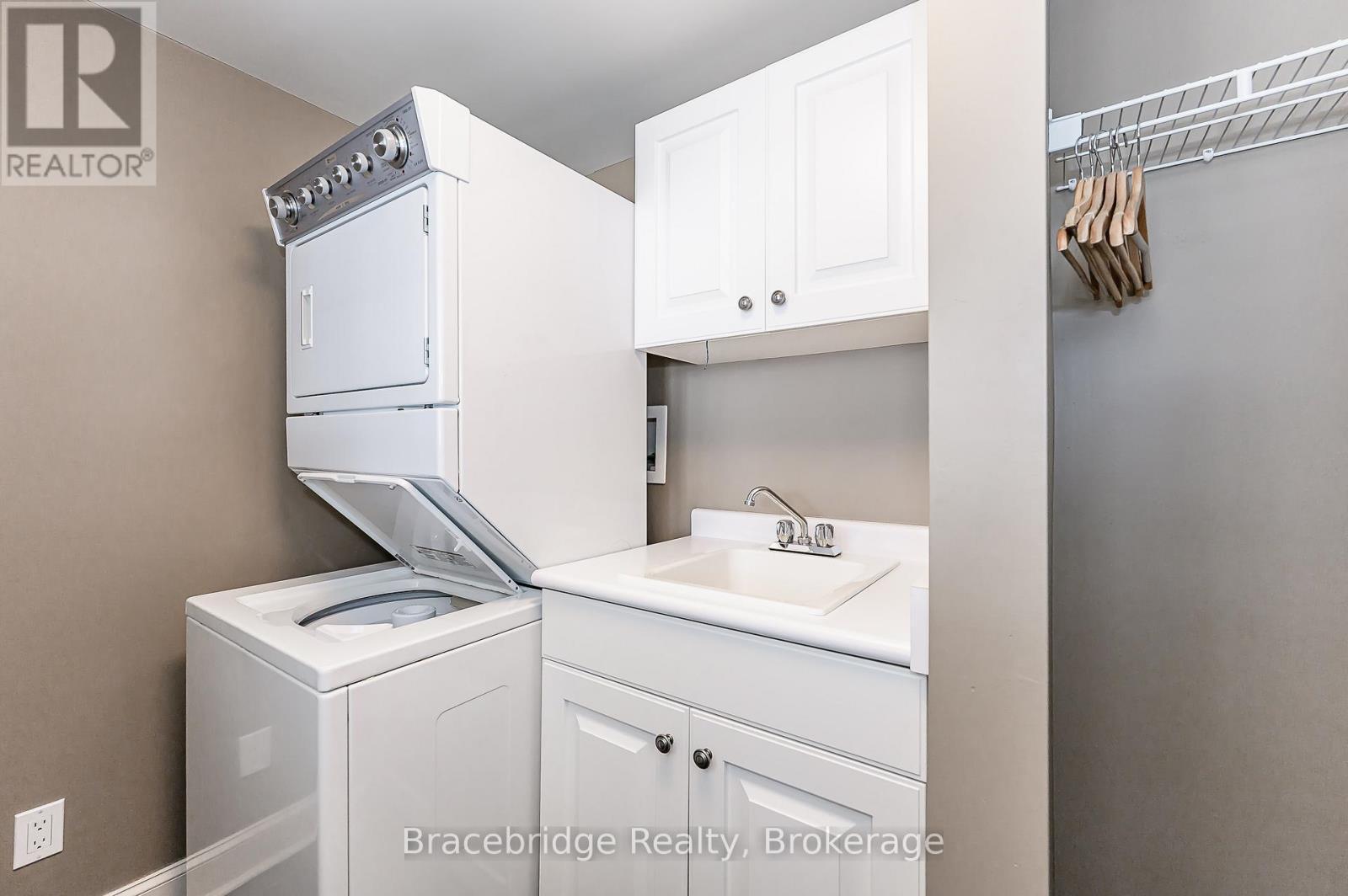 Sandfield 3 W3 - 3876 Muskoka Rd 118 Highway W, Muskoka Lakes (Medora), ON