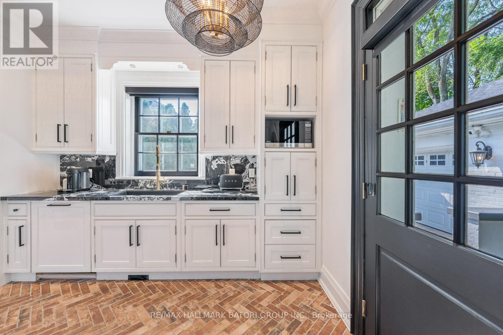 171 Old Forest Hill Road, Toronto, ON