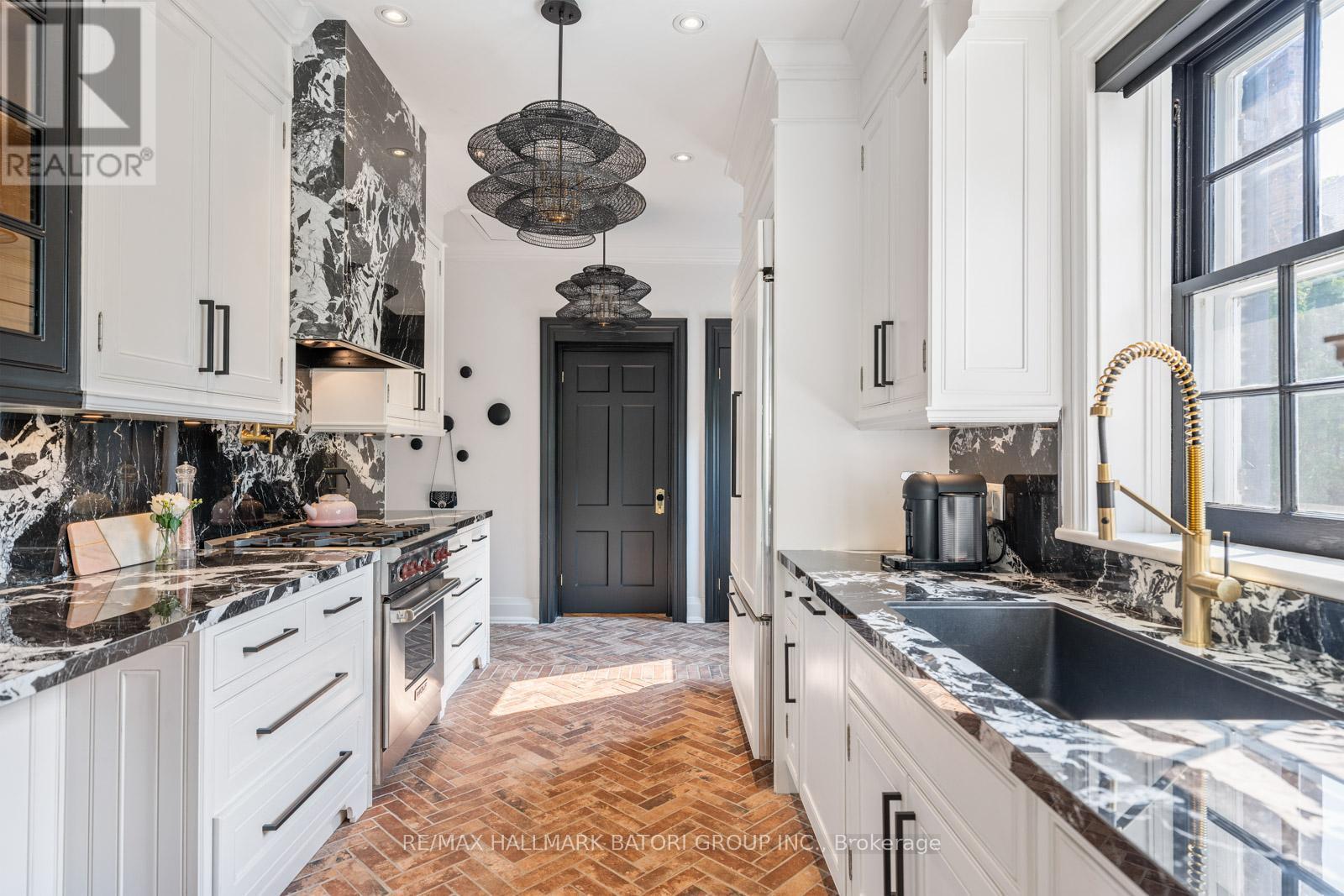 171 Old Forest Hill Road, Toronto, ON