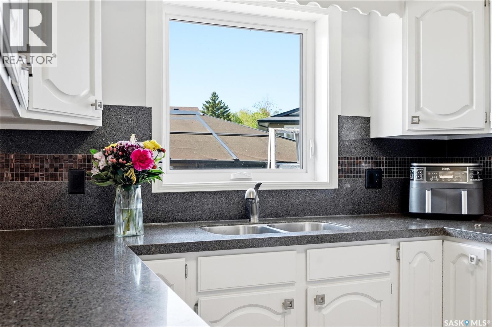 315 Smith Place, Saskatoon, SK