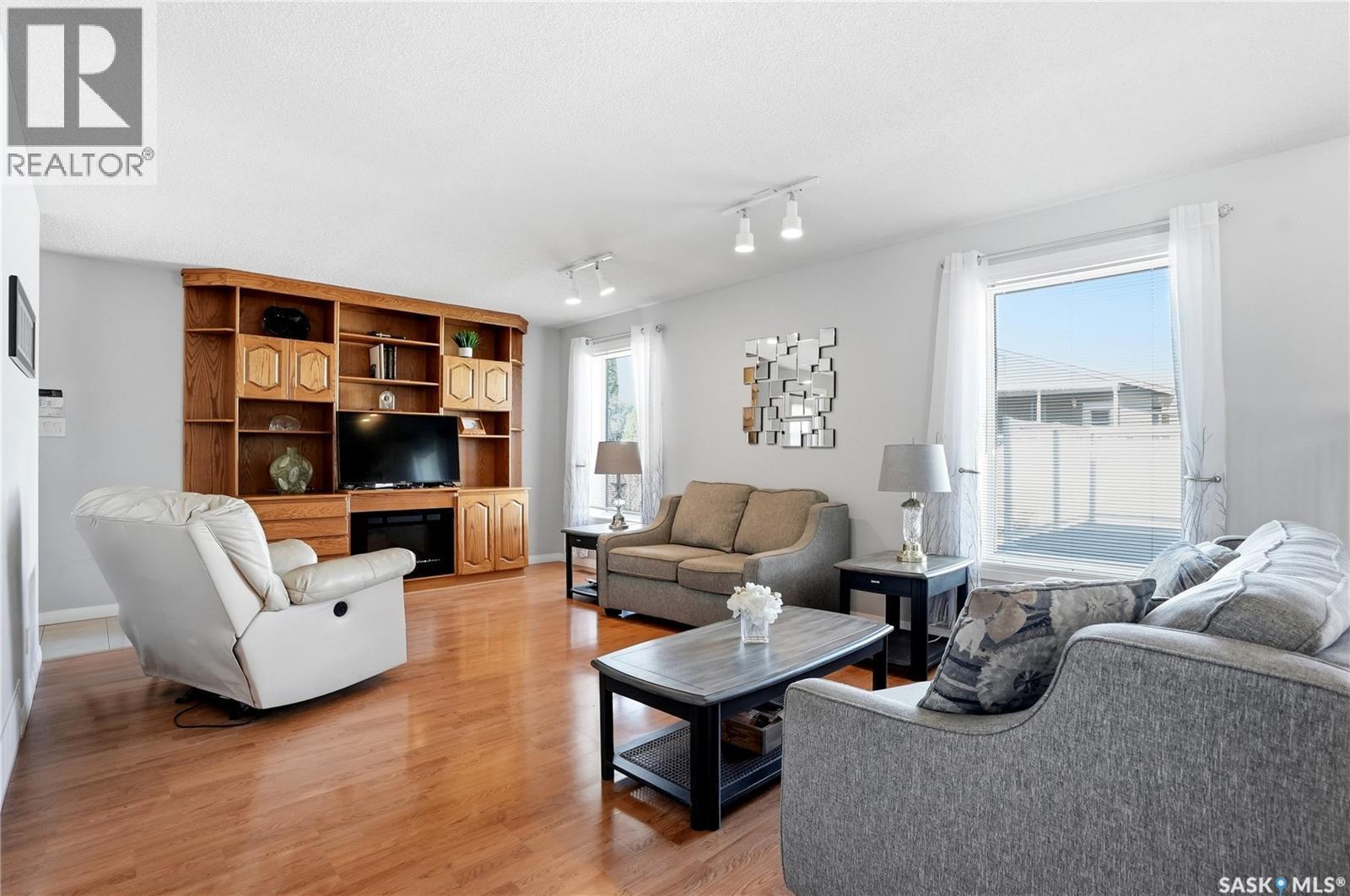 315 Smith Place, Saskatoon, SK