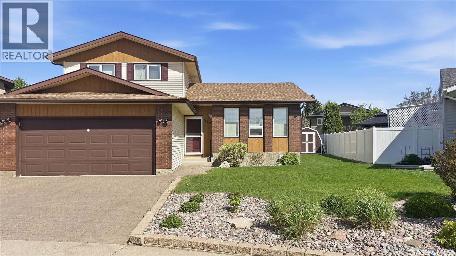 315 Smith Place, Saskatoon, SK