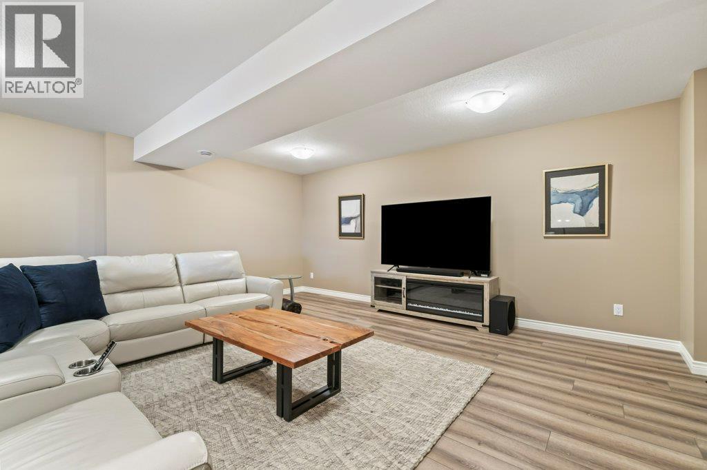 3949 Desert Pines Avenue, Peachland, BC