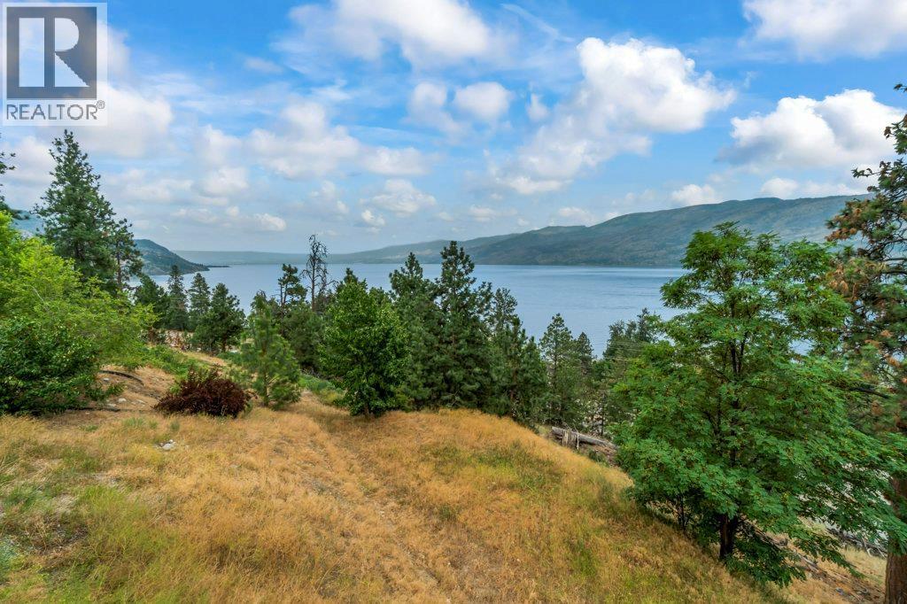 3949 Desert Pines Avenue, Peachland, BC