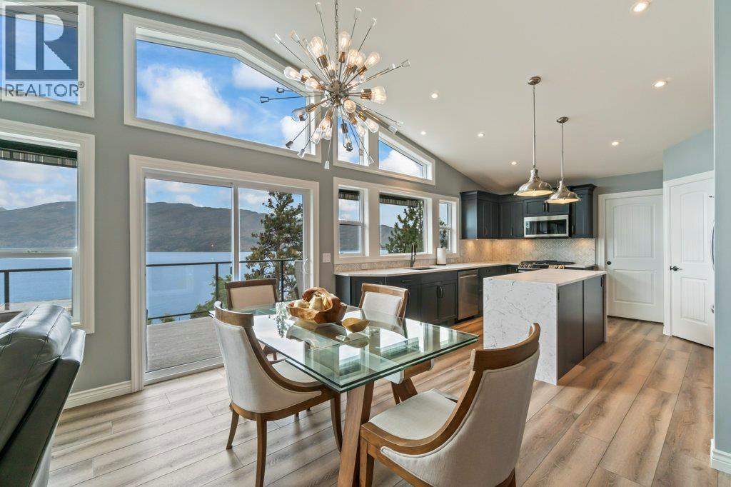 3949 Desert Pines Avenue, Peachland, BC