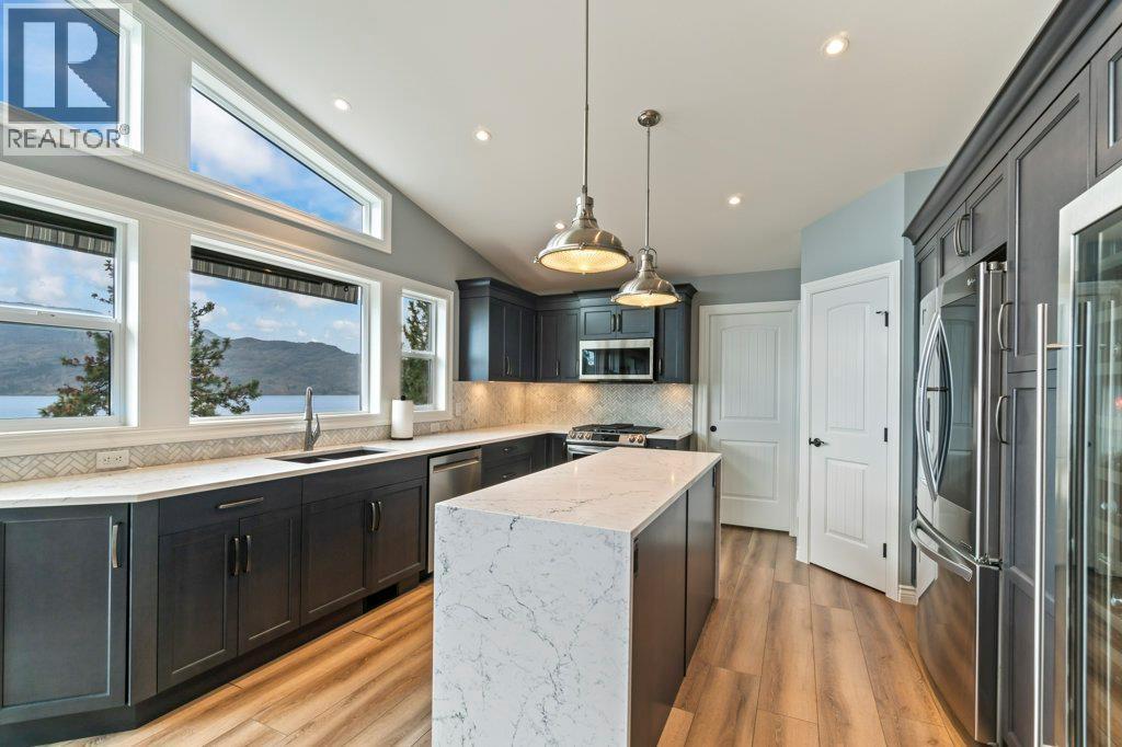 3949 Desert Pines Avenue, Peachland, BC