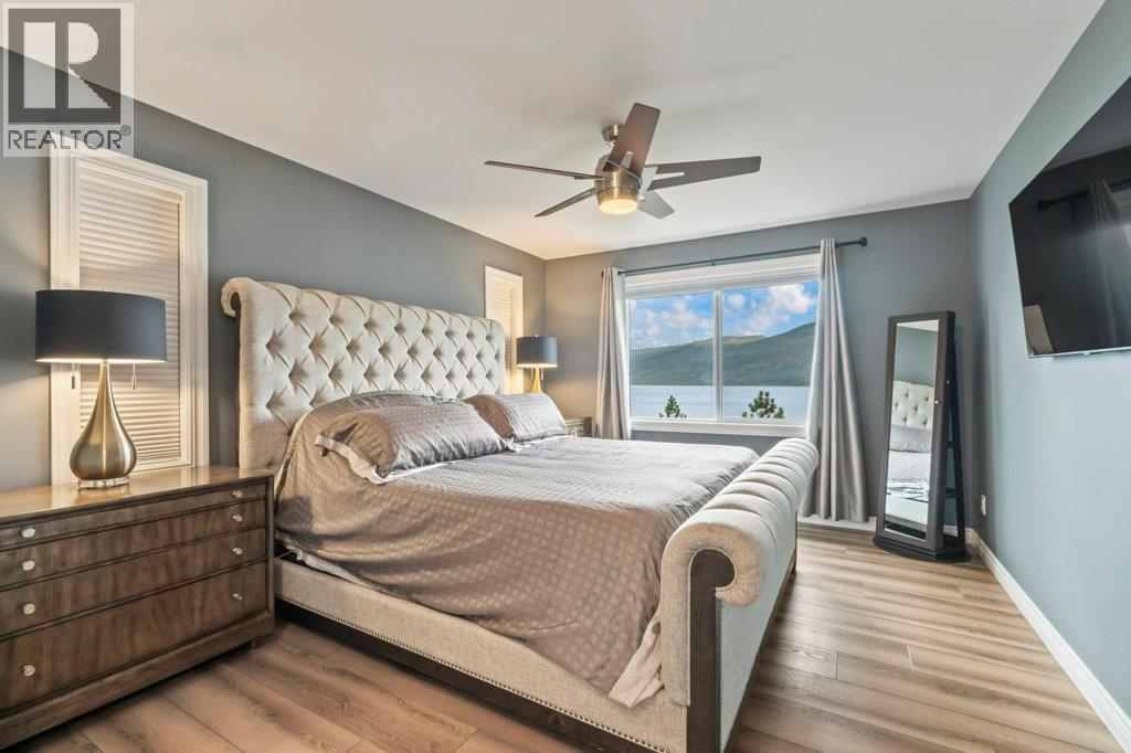 3949 Desert Pines Avenue, Peachland, BC