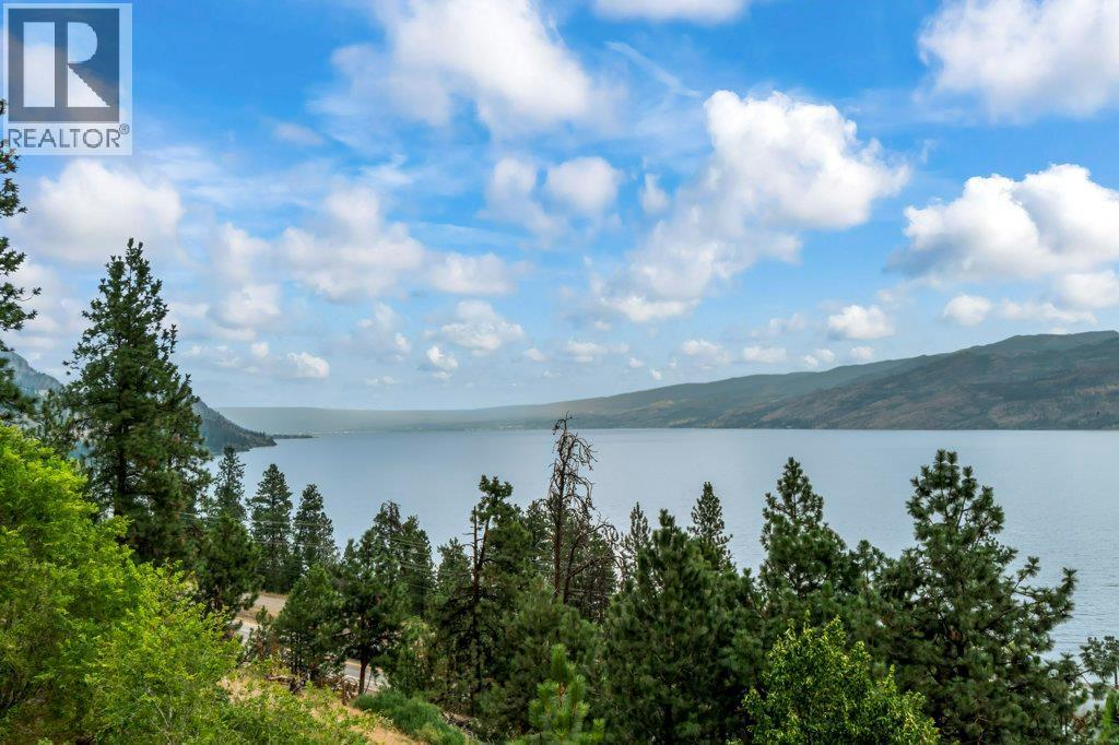 3949 Desert Pines Avenue, Peachland, BC