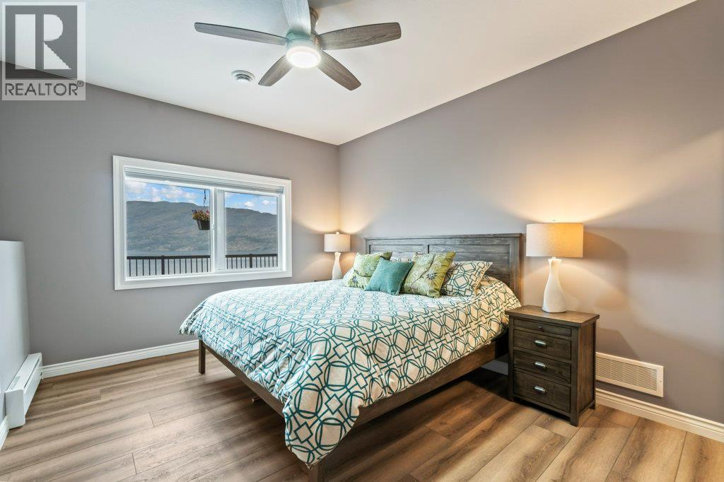 3949 Desert Pines Avenue, Peachland, BC