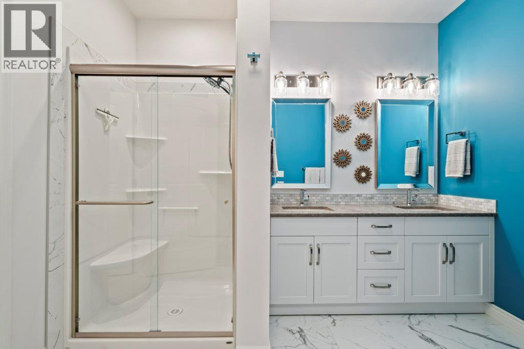 3949 Desert Pines Avenue, Peachland, BC