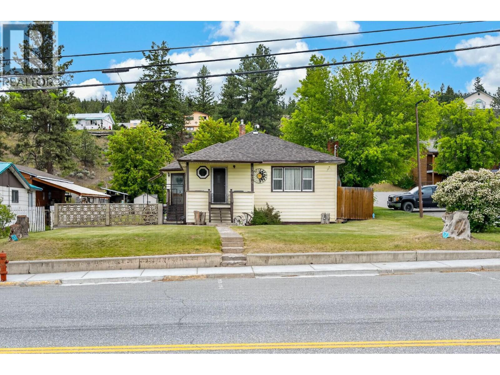 1404 Cariboo Hwy 97 Highway, Clinton, BC