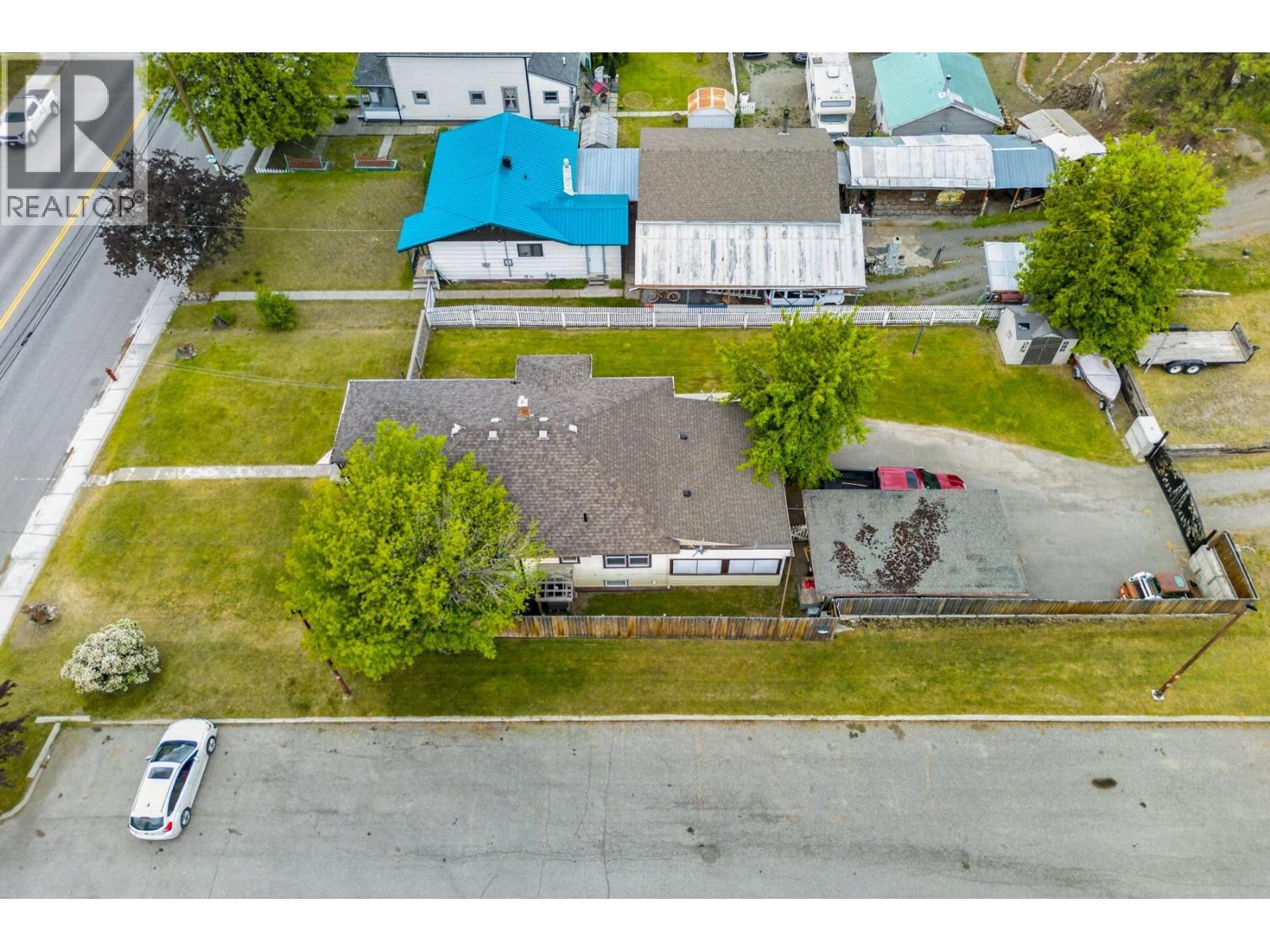 1404 Cariboo Hwy 97 Highway, Clinton, BC