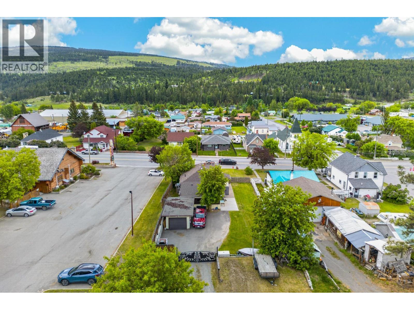 1404 Cariboo Hwy 97 Highway, Clinton, BC