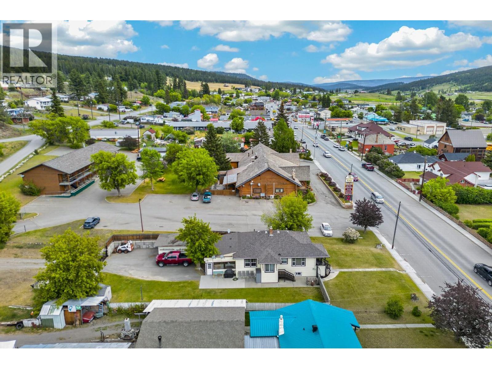 1404 Cariboo Hwy 97 Highway, Clinton, BC