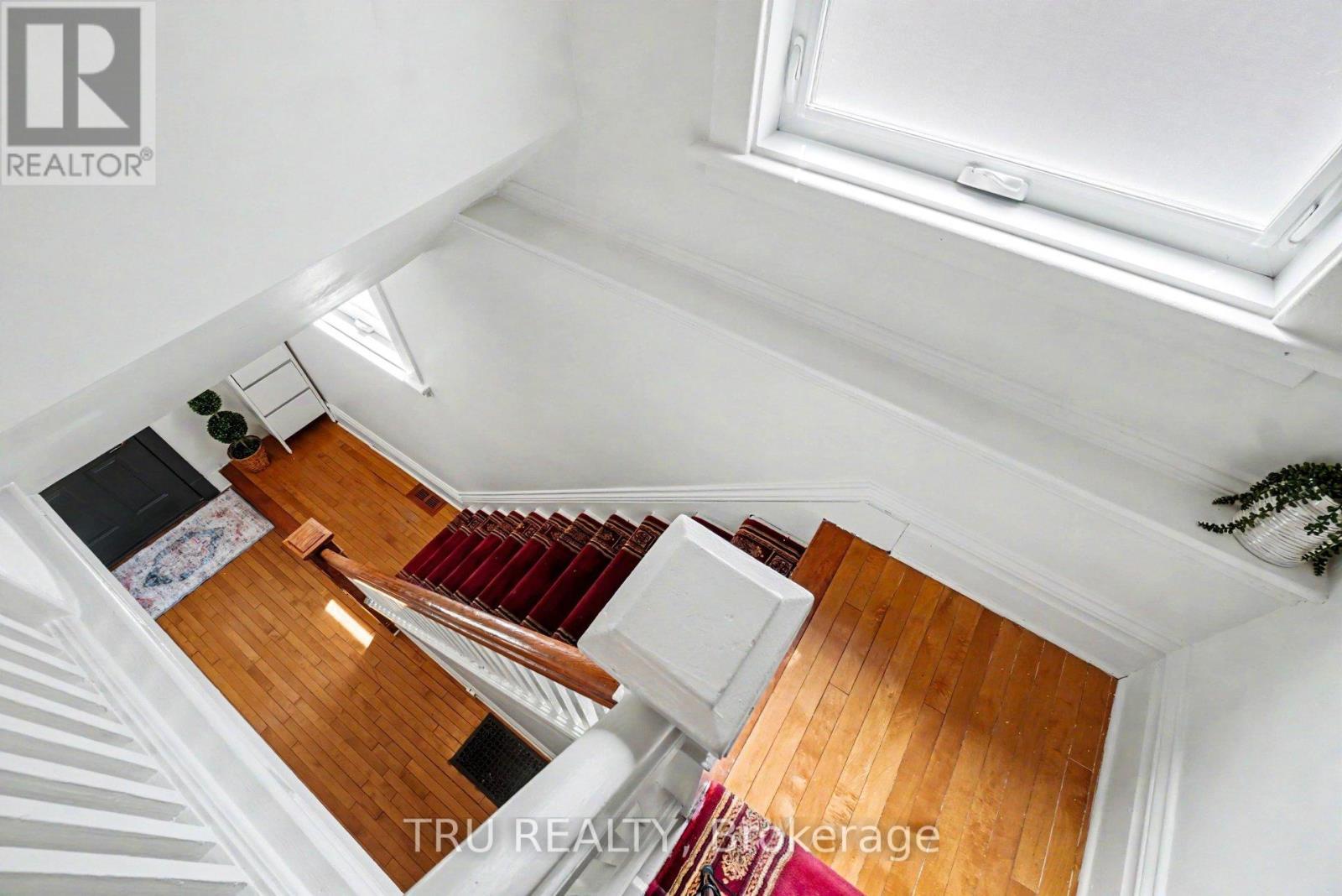 Stairway to second level, soaring ceilings - 5 Grove Avenue, Ottawa, ON