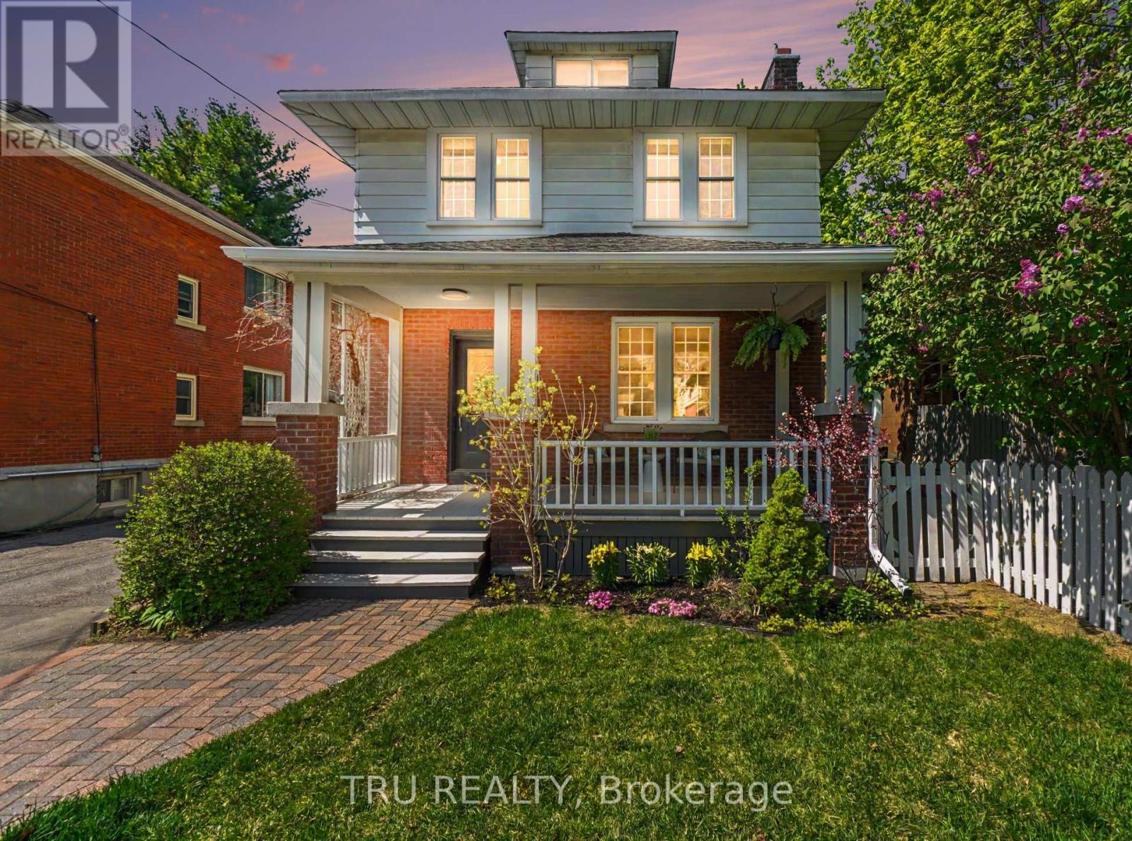 5 Grove Avenue in the heart of Old Ottawa South - 5 Grove Avenue, Ottawa, ON