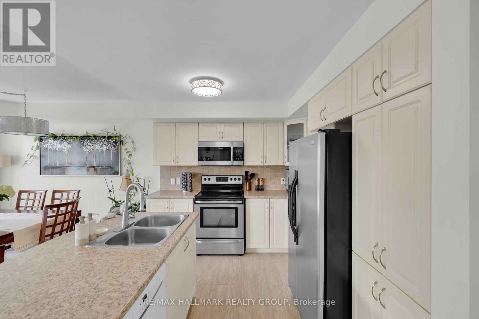 6 - 500 Stonefield Private, Ottawa, ON