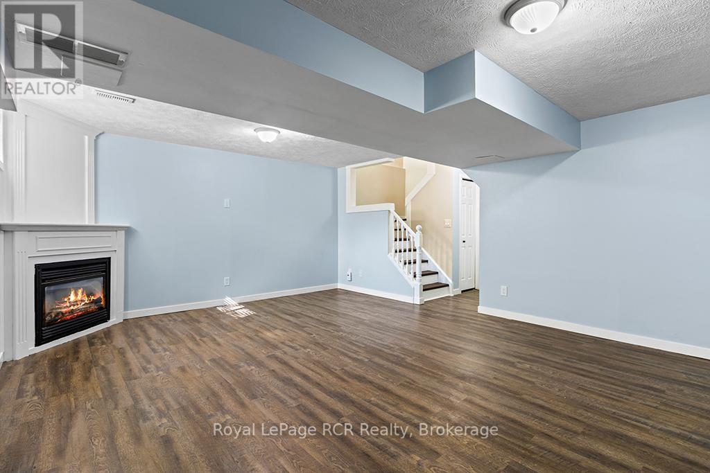 2512 8Th Avenue A E, Owen Sound, ON