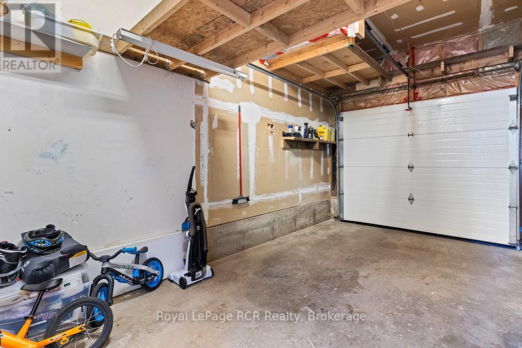 Garage - 2512 8Th Avenue A E, Owen Sound, ON