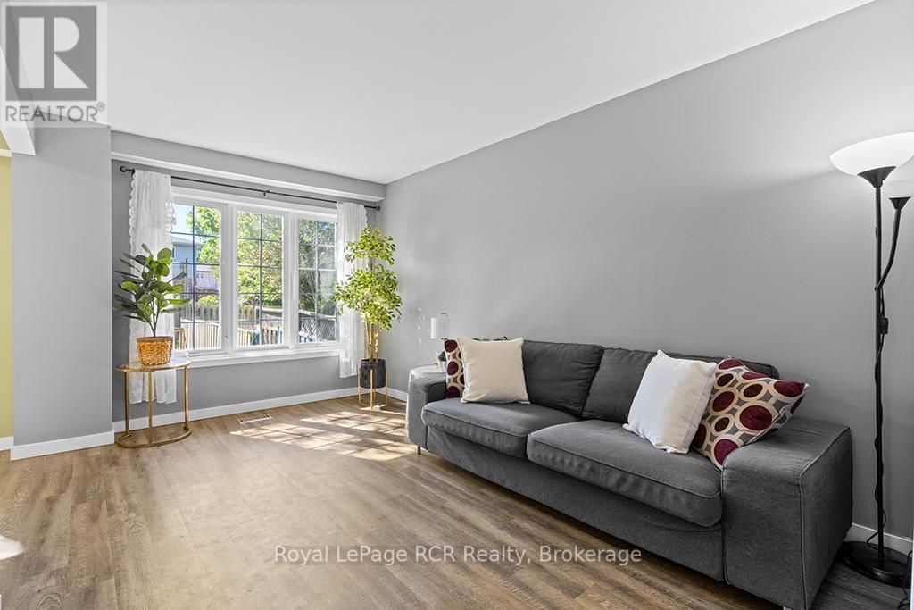 2512 8Th Avenue A E, Owen Sound, ON