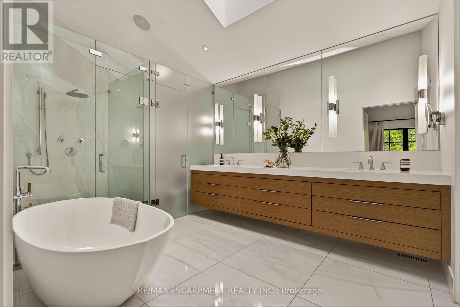 981 Mineral Springs Road, Hamilton, ON