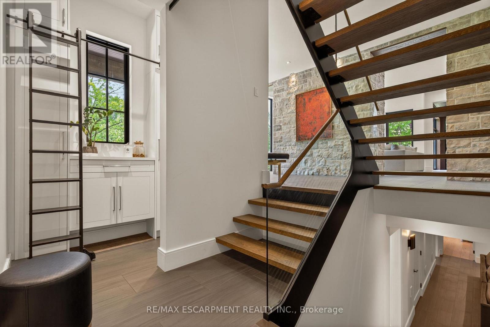981 Mineral Springs Road, Hamilton, ON