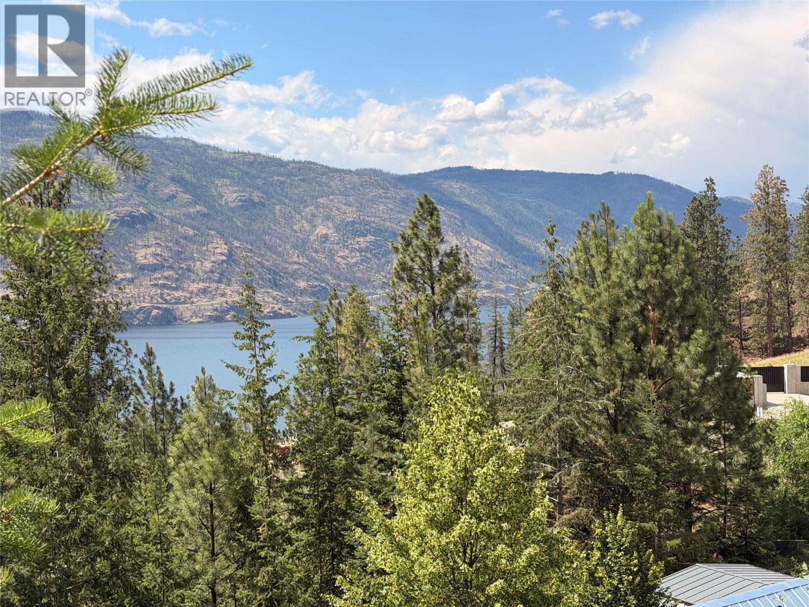 324 Clifton Road N, Kelowna, BC