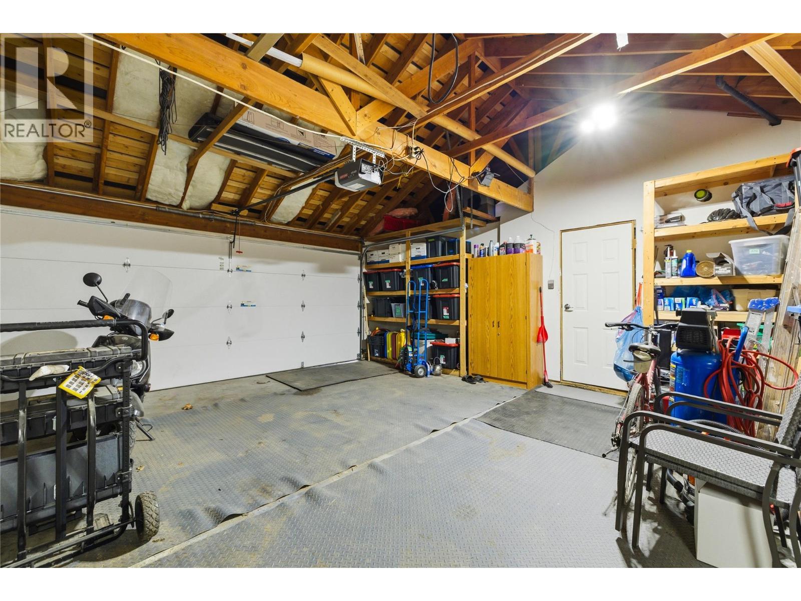 324 Clifton Road N, Kelowna, BC